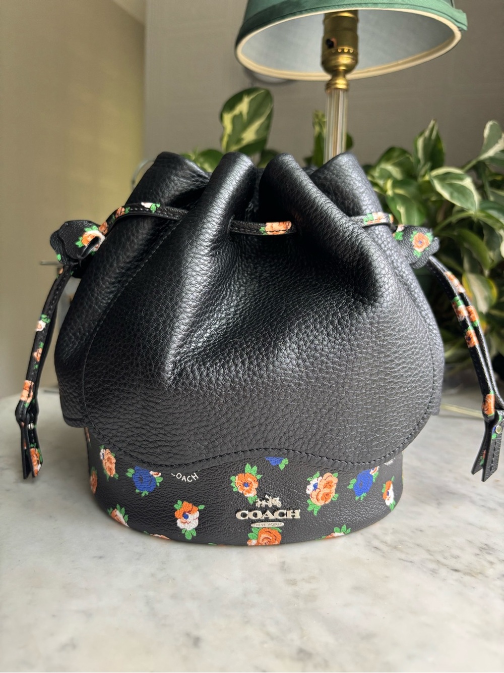 NWT Coach Limited Edition Petal Shoulder Bag with Matching Bag Charm - Picture 2 of 14